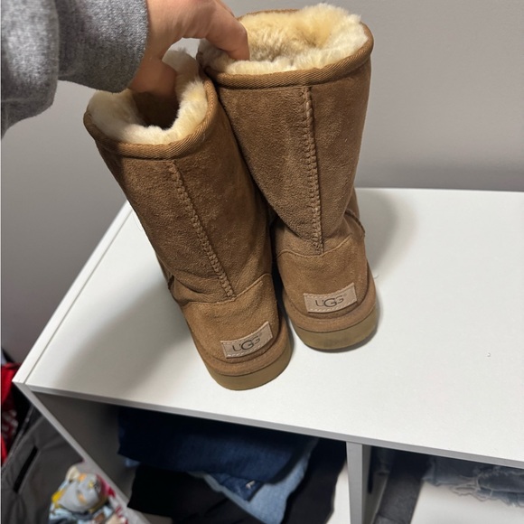 Women’s Classic Short UGG boots - size 8 - Picture 7 of 8